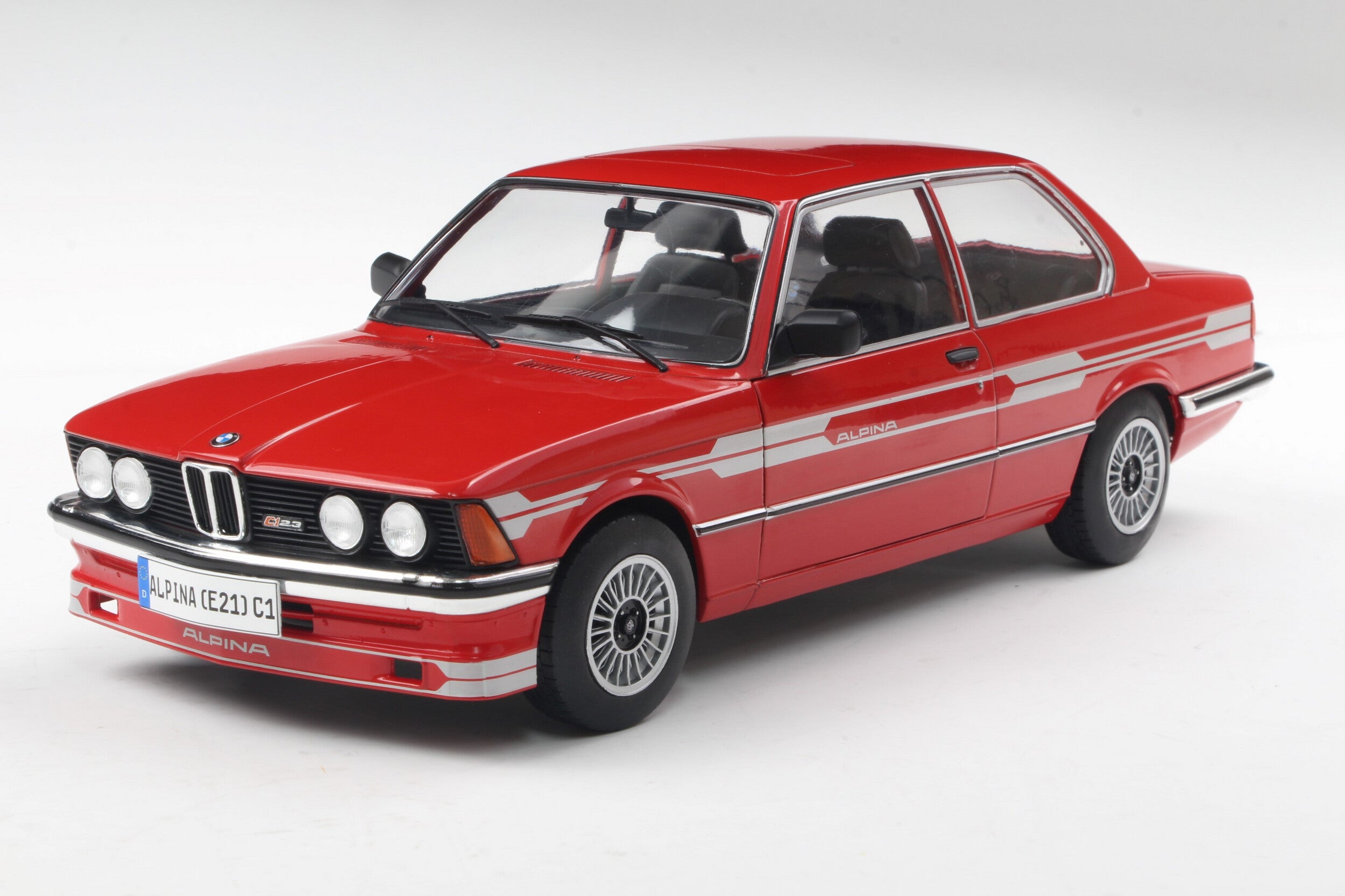 ALPINA E21 C1 2,3 – 1980 1:18 Solido