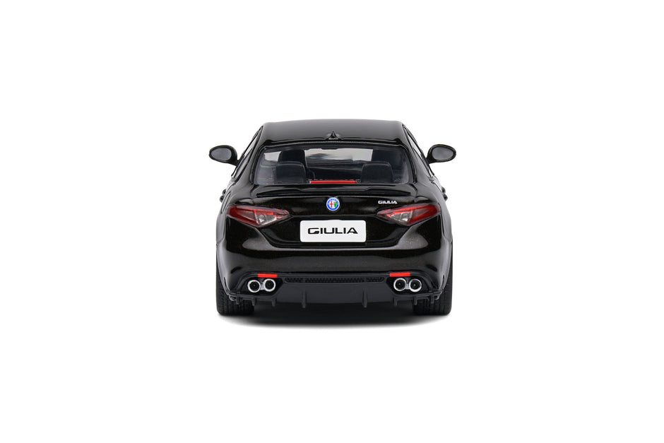 2019 Alfa Romeo Giulia Quadrifoglio 2.9l Bi-Turbo Negro 1:43 Solido S4313107