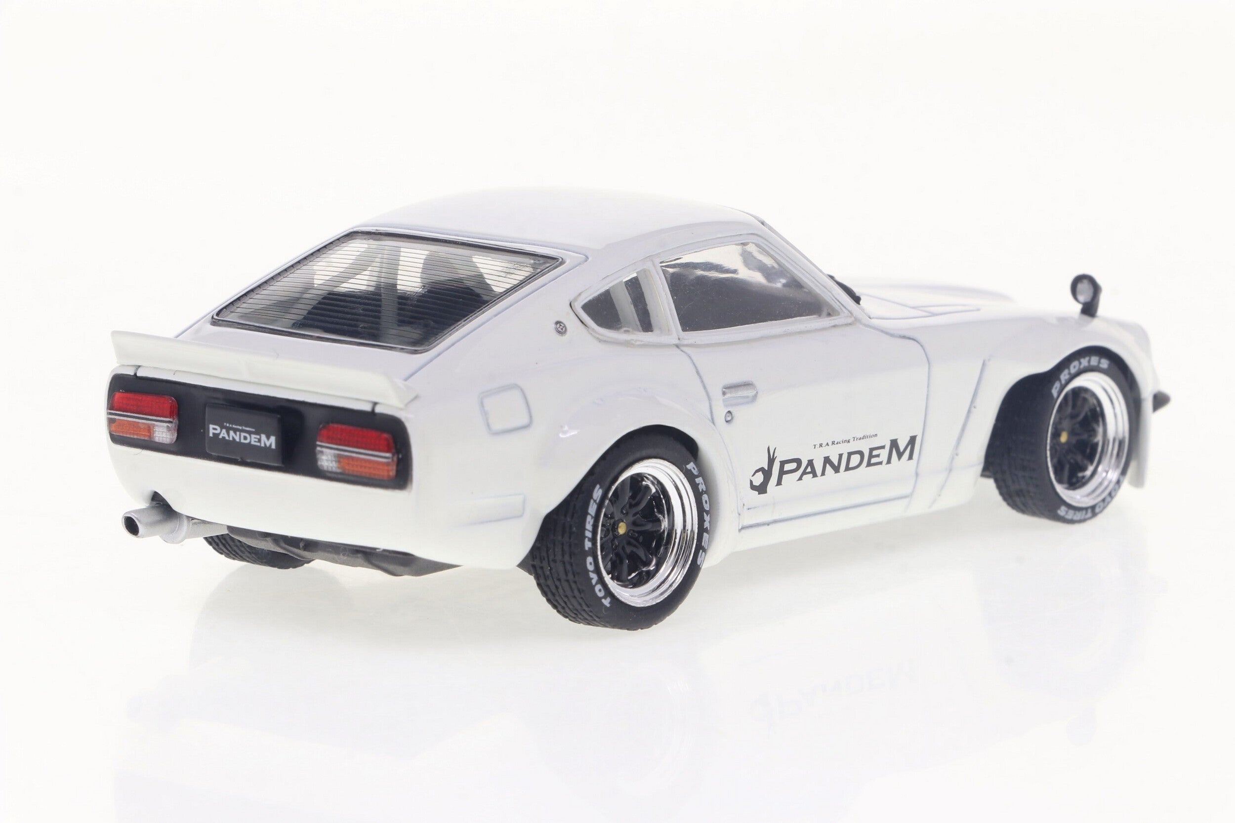1973 Datsun Pandem 240Z Blanco 1:43 Solido S4316301