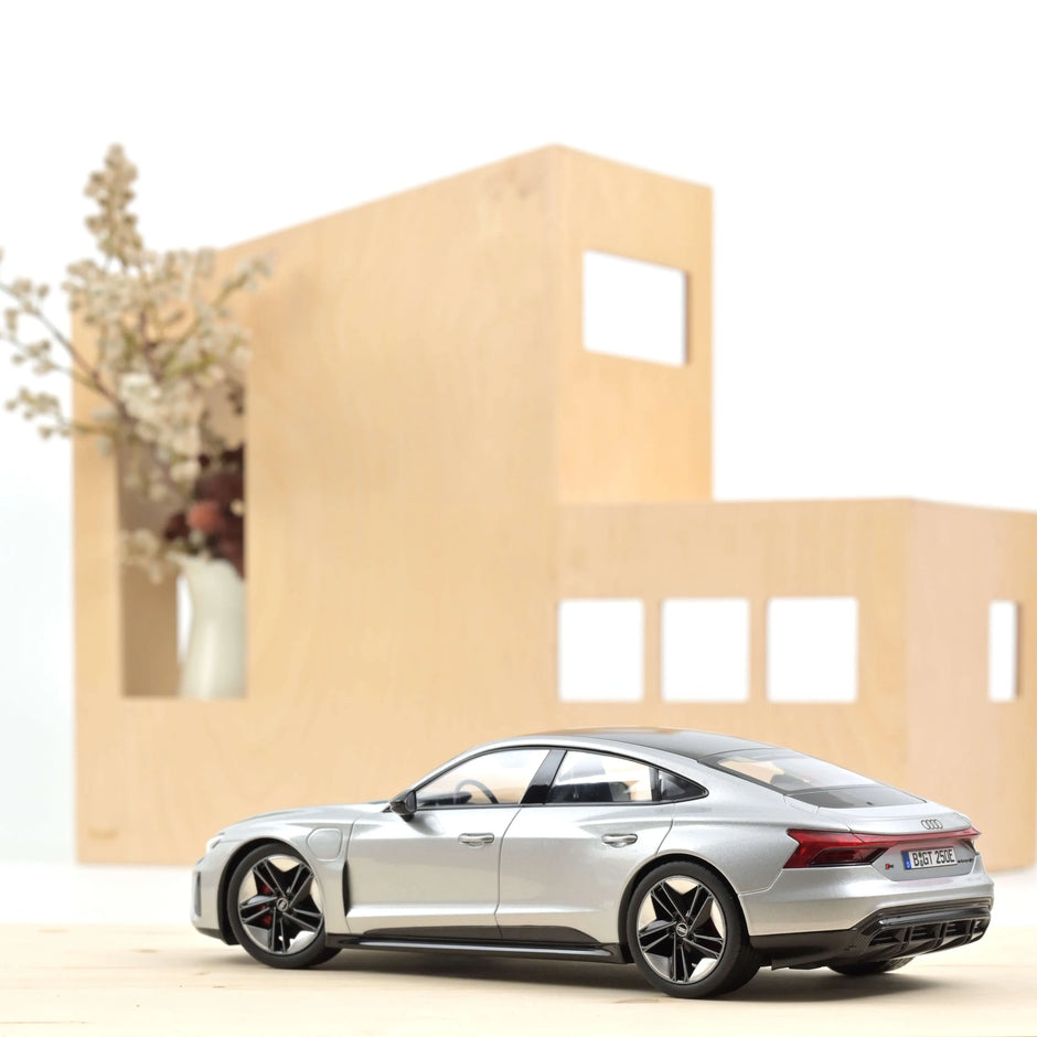 2021 Audi RS e-Tron GT Gris Metalizado 1:18 Norev 188381