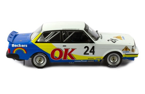 1985 Volvo 240 Turbo Nº24 Andersson DPM Nürburgring Super Sprint 1:18 IXO Models 18RMC105A.22