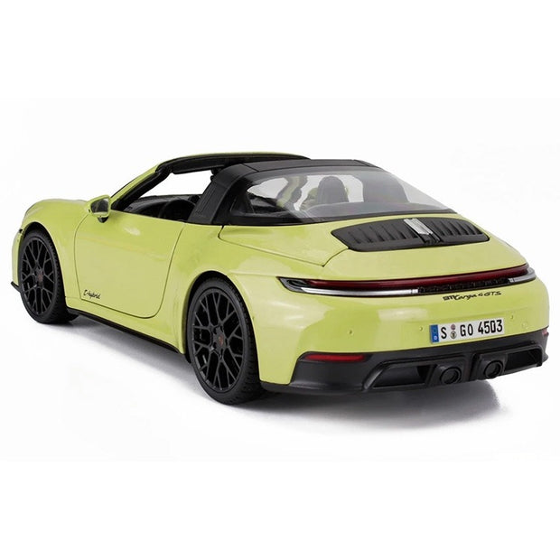 2024 Porsche 911 (992.2) Targa 4 GTS T-Hybrid Amarillo 1:18 Maisto 31470