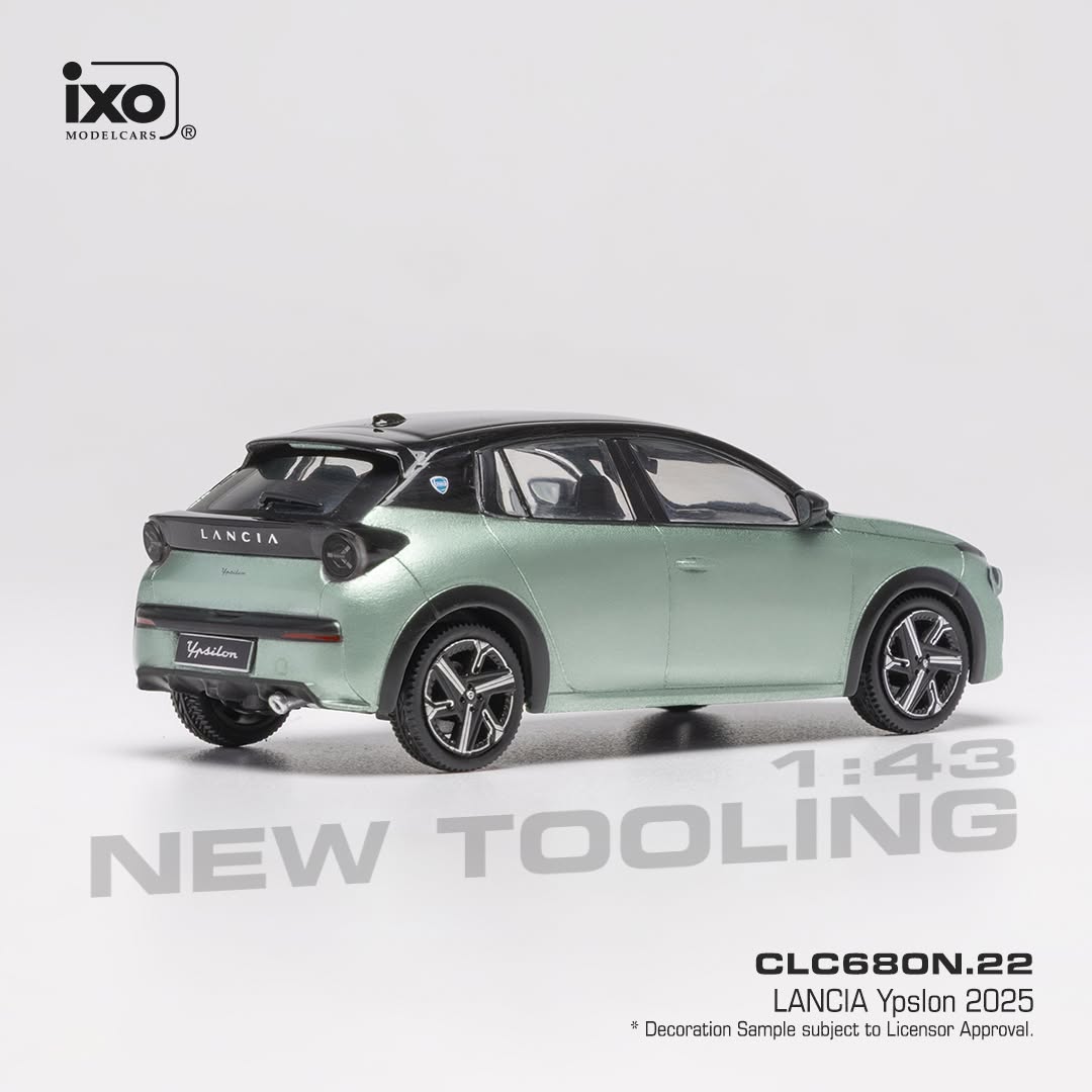 2025 Lancia Ypsilon Verde Claro/Negro 1:43 IXO Models CLC680N.22