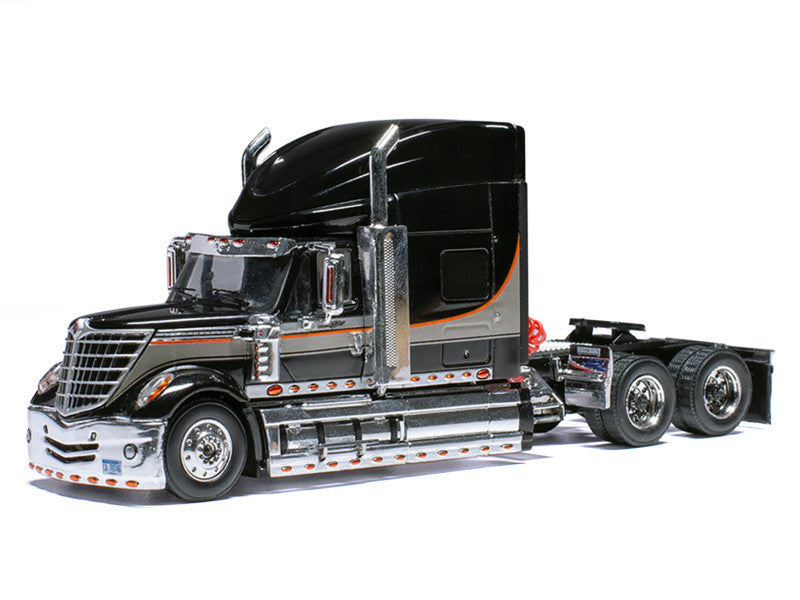 2010 Cabeza Tractora International Lonestar Negro Decorado 164 IXO Models 64TR009A