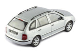 2000 Skoda Fabia I Combi Plateado 1:43 IXO Models CLC471N.22