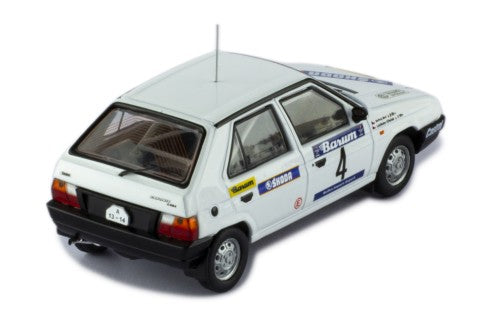 1989 Skoda Favorit 136 L Nº4 Krecek/Borivoj Rallye Valasskaa Zima 1:43 IXO Models RAC407A.22
