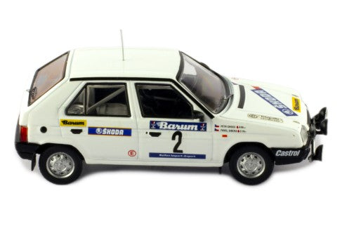 1989 Skoda Favorit 136 L Nº2 Sibera/Gross Rallye Valasskaa Zima 1:43 IXO Models RAC407B.22