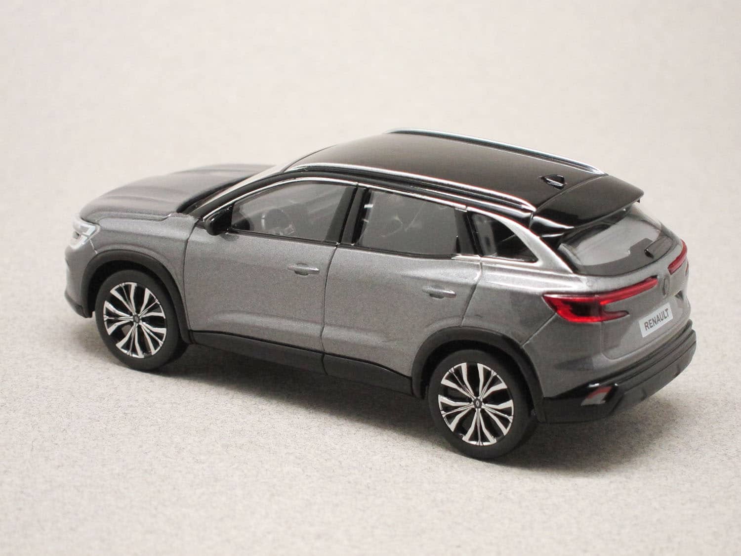 2022 Renault Austral Gris Sombra 1:43 Norev 517928
