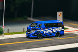 2004 Toyota Hiace Widebody Toyo Tires Azul/Blanco 164 Tarmac T64-038-TOYO