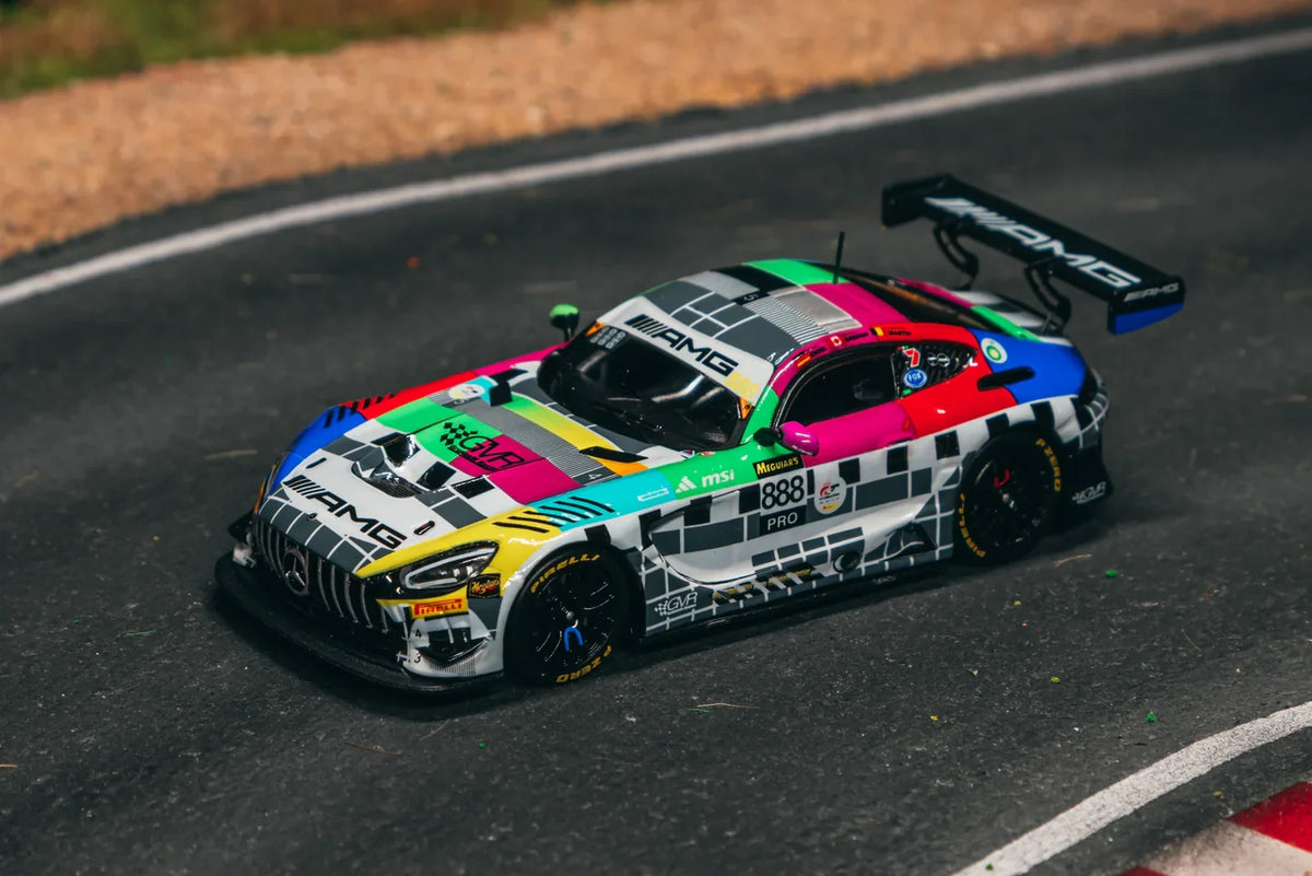 2025 Mercedes-AMG GT3 Nº888 M.Engel/M.Grenier/M.Martin 12h de Bathurst 1:64 Tarmac T64-062-25BH888