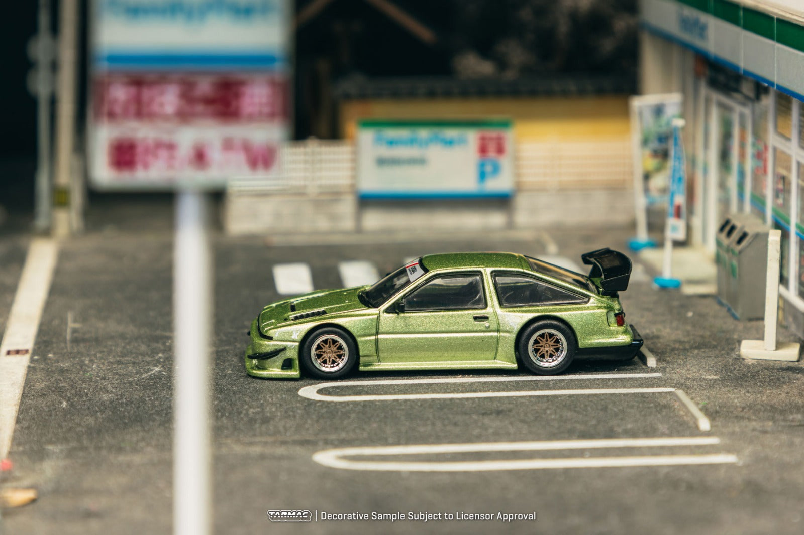 1983 Toyota Sprinter Trueno AE86 Widebody Verde 164 Tarmac T64G-060-GR