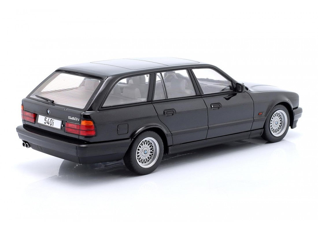 1991 BMW 530i (E34) Touring Serie 5 Negro Metalizado 1:18 MC Group 18329