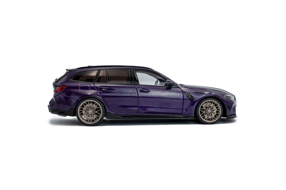 2024 BMW M3 Touring con Piezas de Rendimiento Morado Perlado Metalizado 1:18 Solido S1813701