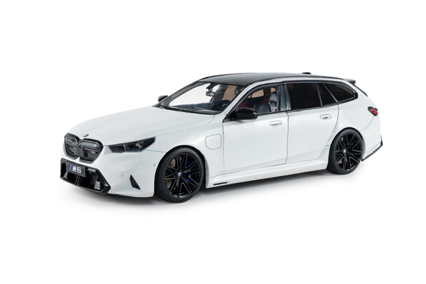 2024 BMW M5 Touring Blanco Alpino 1:18 Solido S1814802