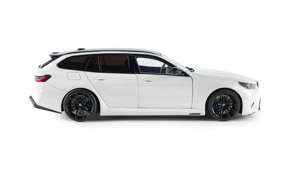 2024 BMW M5 Touring Blanco Alpino 1:18 Solido S1814802