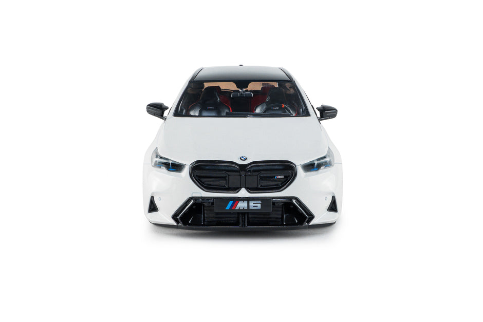 2024 BMW M5 Touring Blanco Alpino 1:18 Solido S1814802