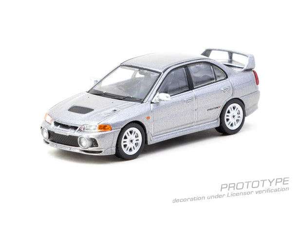 1996 Mitsubishi Lancer GSR Evolution IV Plateado 164 Tarmac T64G-076-SL