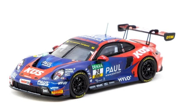 2023 PORSCHE 911 GT3 R DTM Nº24 AYHANCAN GÜVEN AZUL/ROJO IXO-TARMAC 1:64