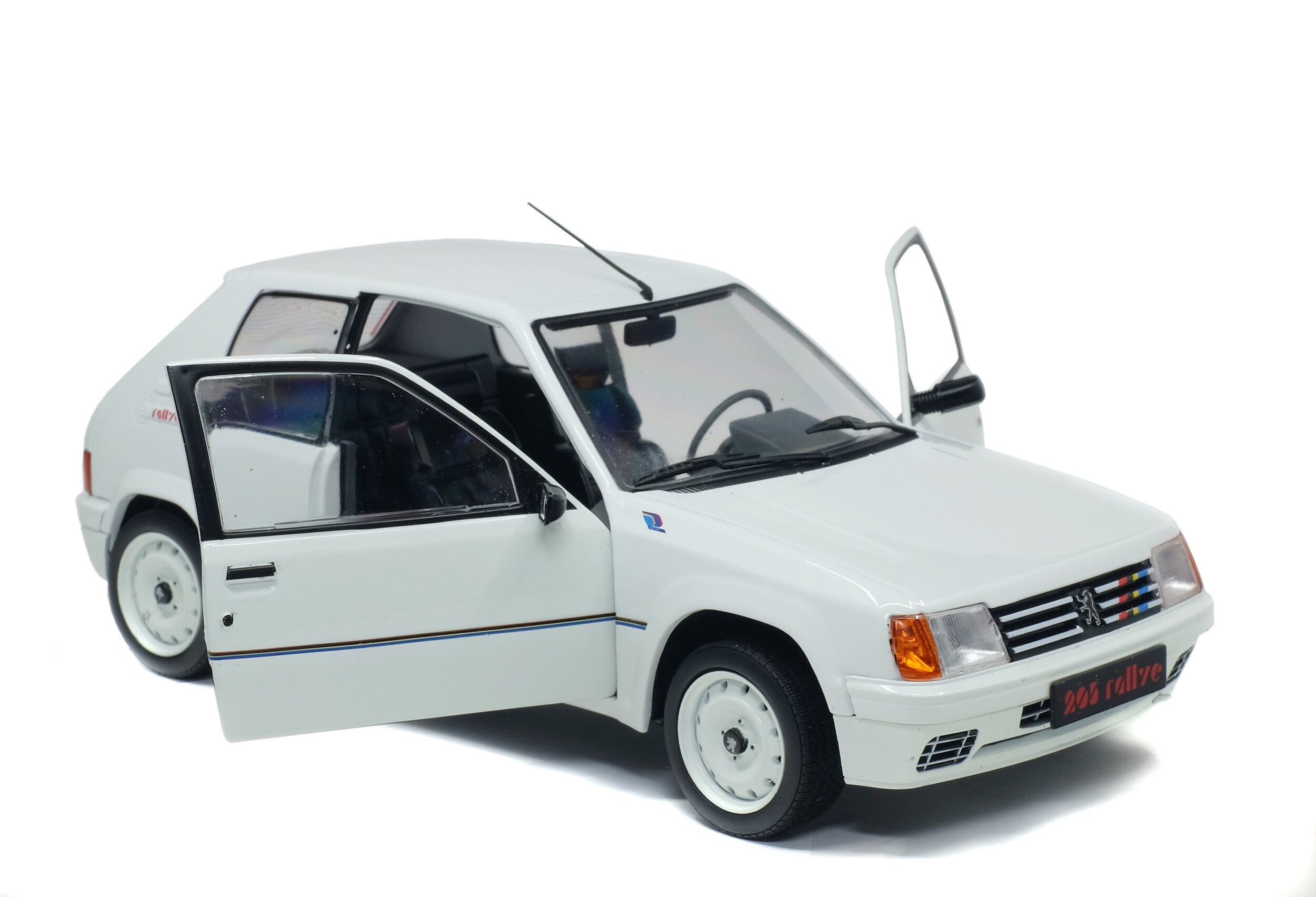 1987 Peugeot 205 Rallye Phase 1 White 1:18 Solido S1801701