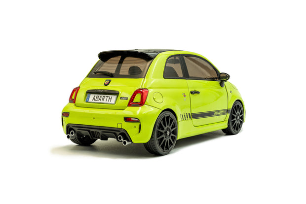 2023 Fiat F595 Abarth Verde Adrenalina 1:18 Solido