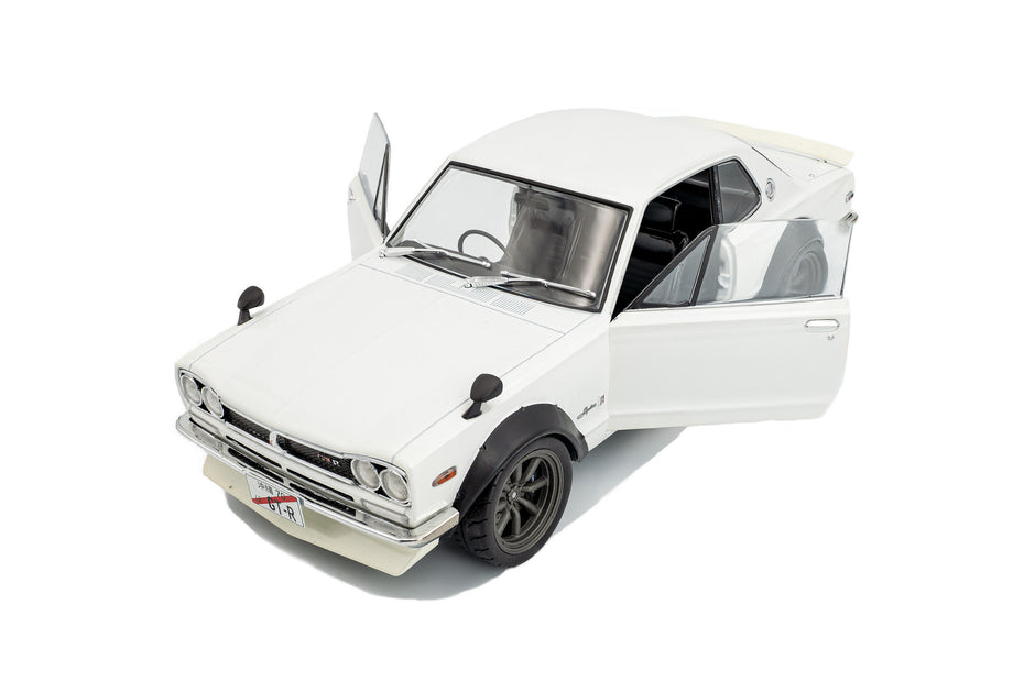 1970 Nissan Skyline (C10) Hakosuka Solido Works Blanco Perla 1:18 Solido S1813001