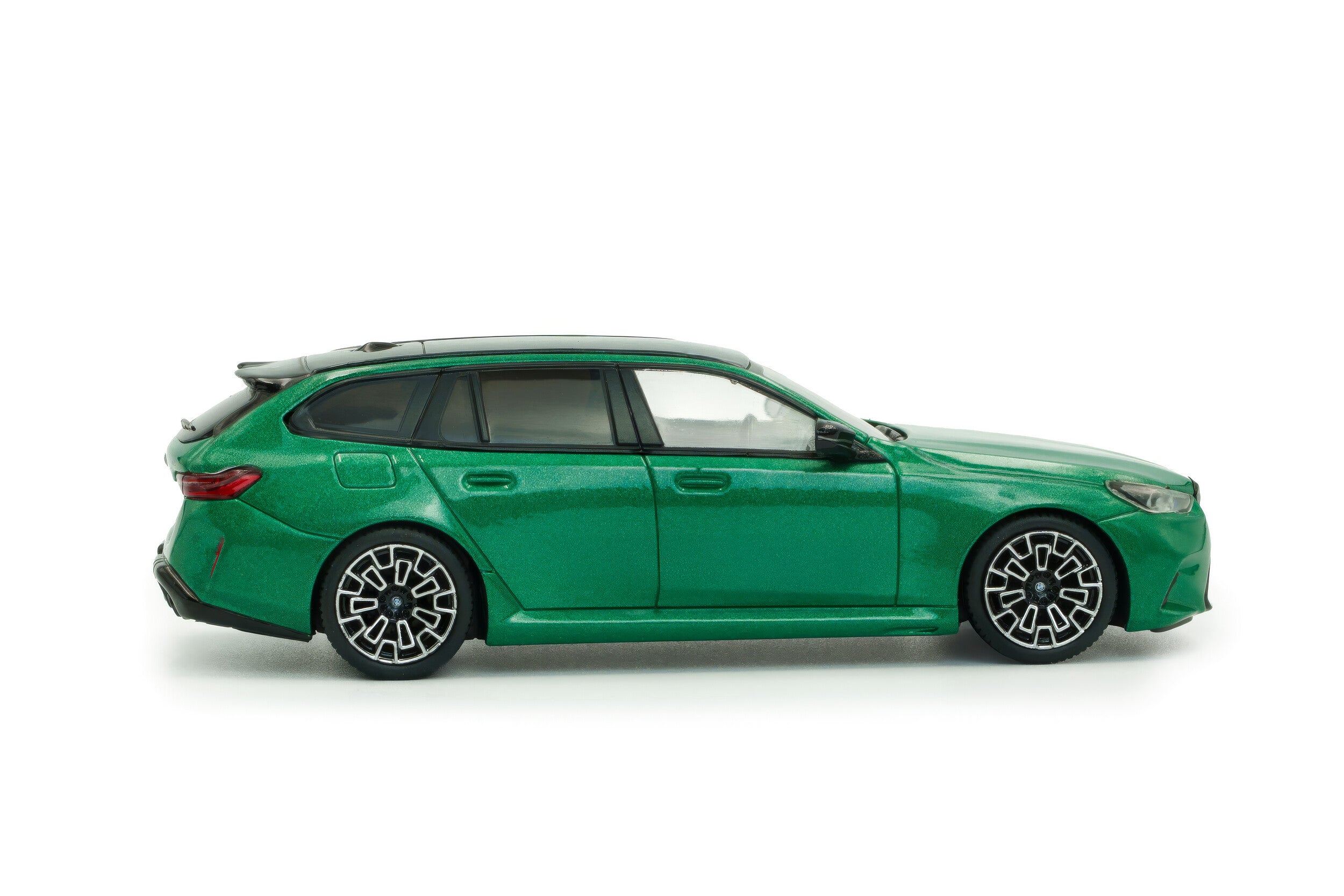 2024 BMW M5 Turismo Verde Isle of Man 1:43 Solido S4317503