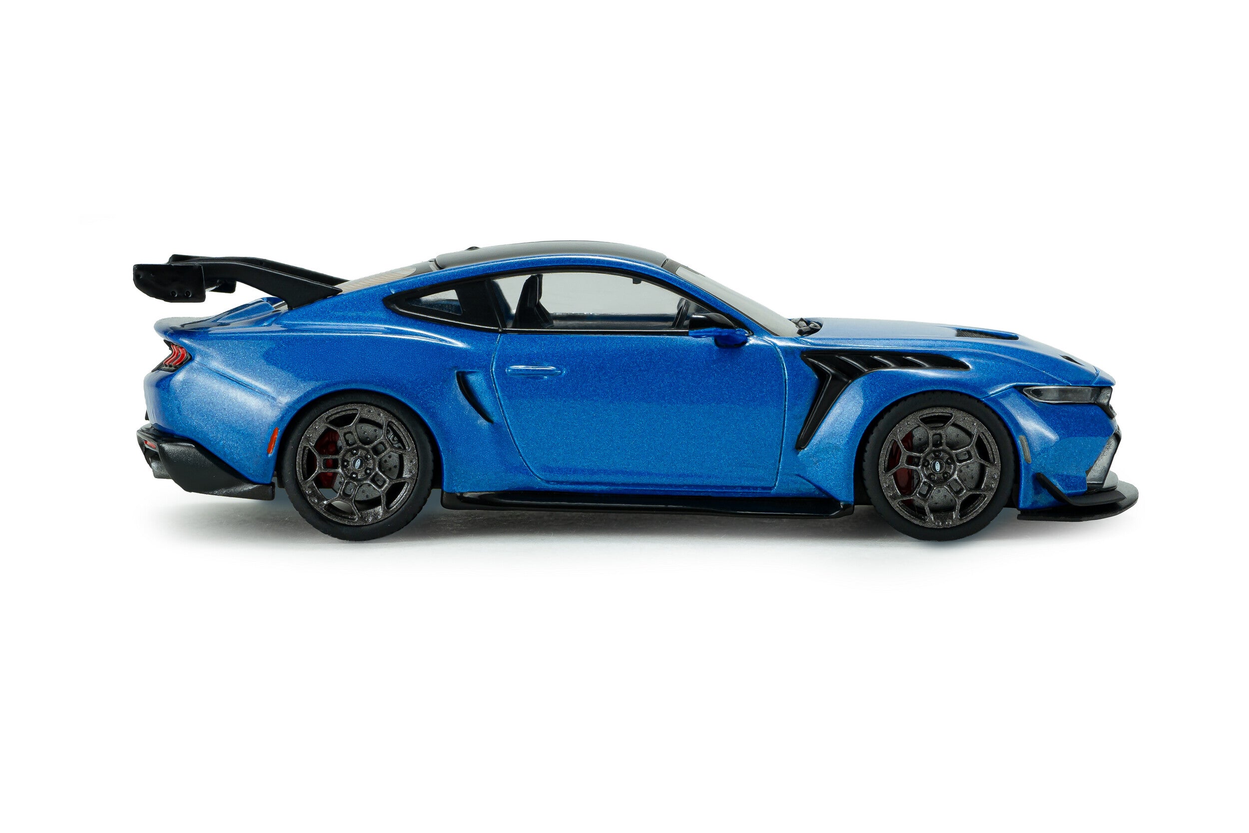 2025 Ford Mustang GTD Indulgent Azul 1:43 Solido S4318301